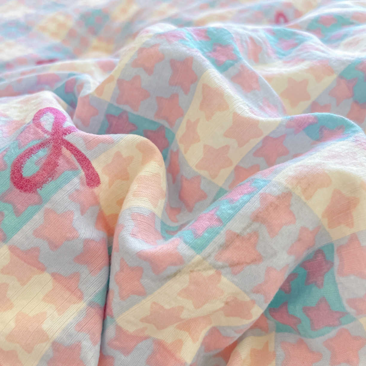 91家纺网 家纺一手货源 找家纺 老帅的工厂店 2025新款A类云感懒人冬季一体被被子被芯床盖四件套 莓有烦恼