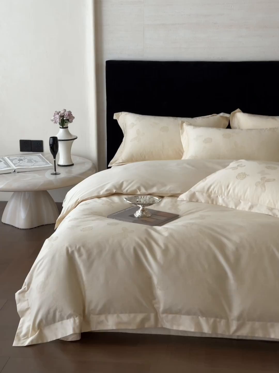 91家纺网 家纺一手货源 找家纺 栩裕纺织 2025新款长绒棉提花最新款单品四件套 花间集-浅香槟