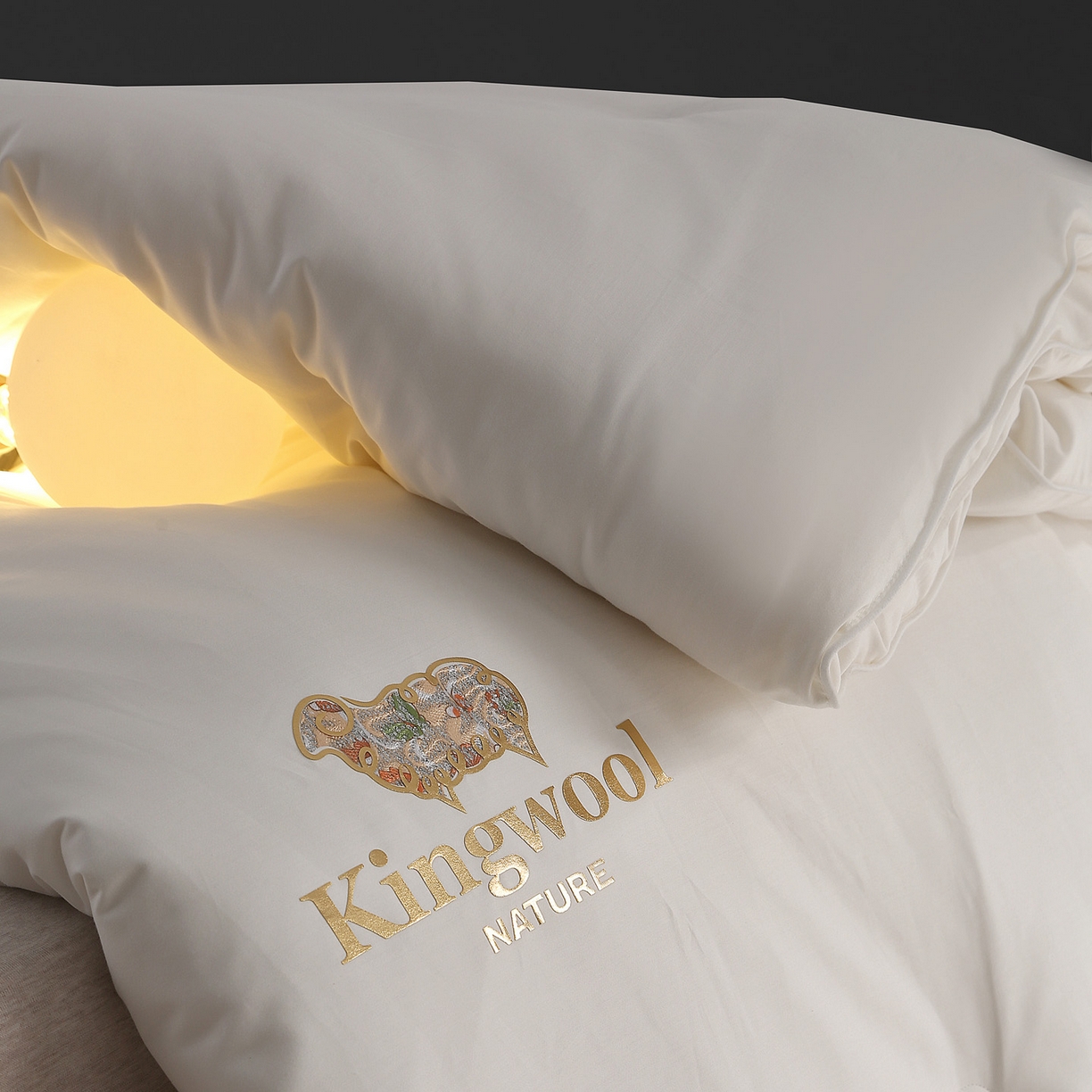 91家纺网 家纺一手货源 找家纺 薇玛仕 2025新款80支天雪棉全棉纯棉澳洲羊毛被冬被被子被芯 珍珠白