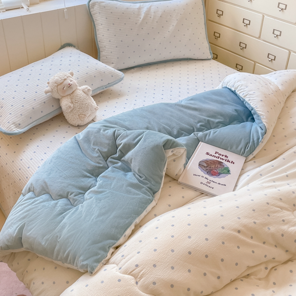 91家纺网 家纺一手货源 找家纺 老帅的工厂店 2025新款A类云感懒人冬季一体被被子被芯床盖四件套 海盐波波