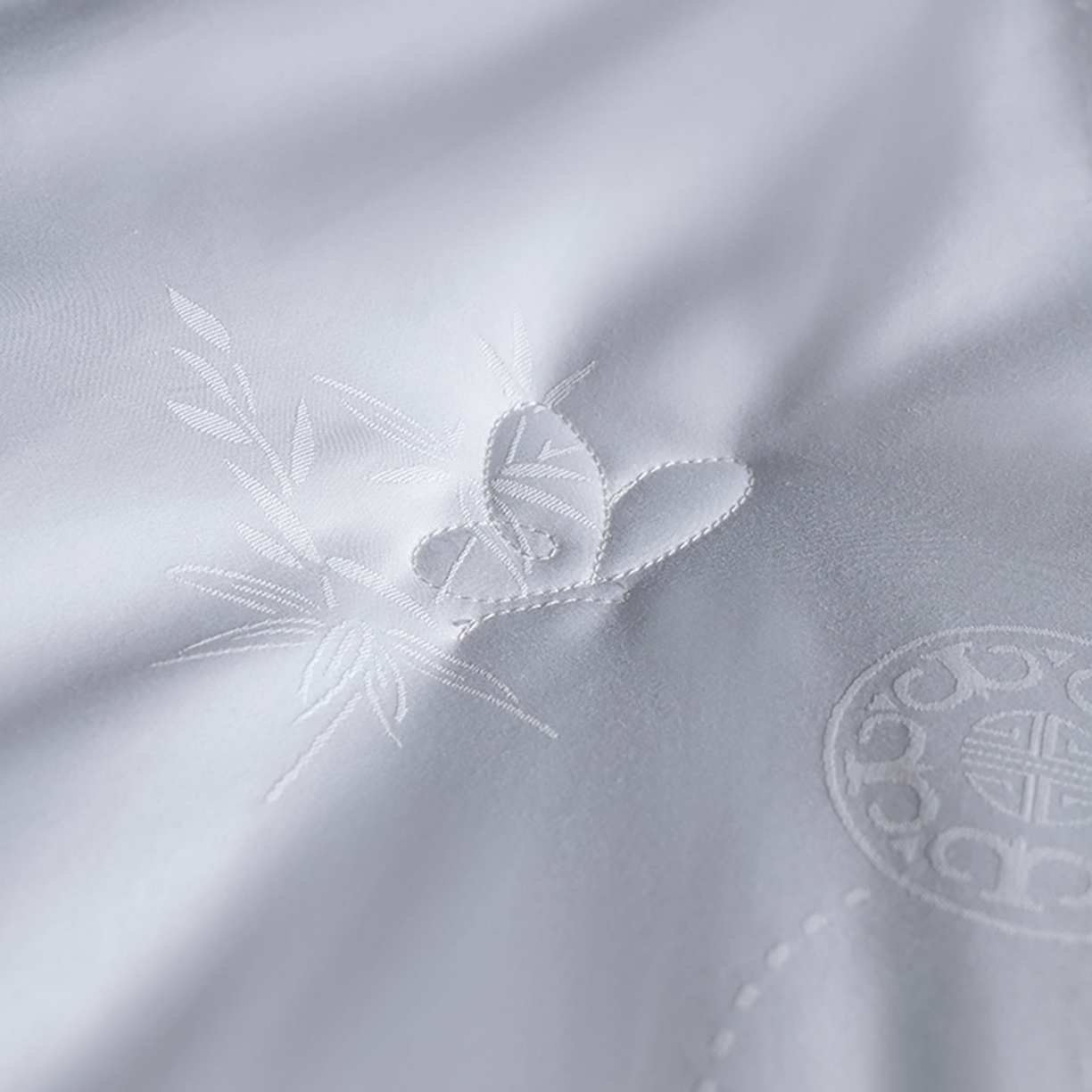 91家纺网 家纺一手货源 找家纺 （总）薇玛仕 2025新款100支全棉纯棉大提花桑蚕丝被四季黄金蚕丝被子母被被子被芯蝶舞（特殊重量可以定做，联系客服。定制款不退不换）