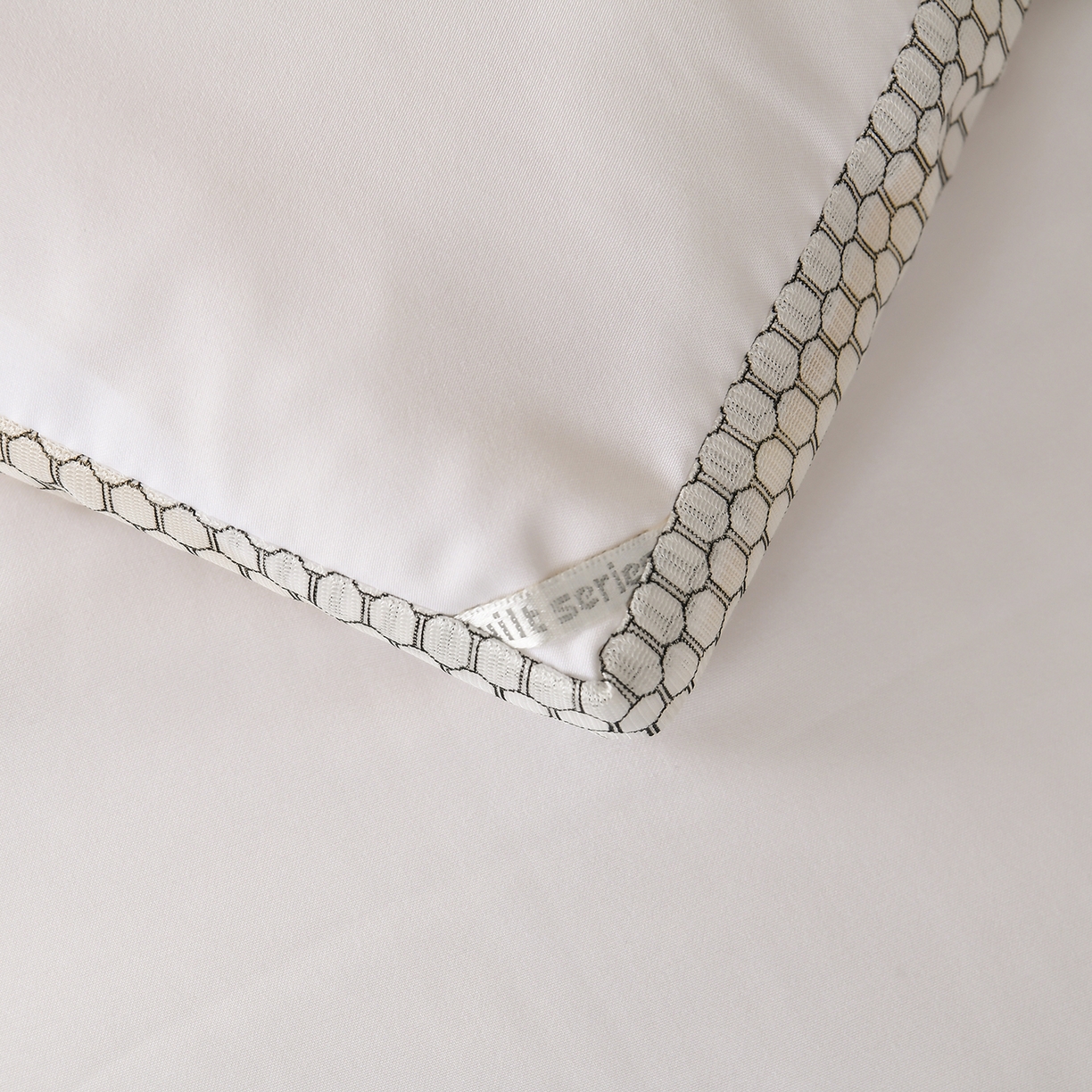 91家纺网 家纺一手货源 找家纺 （总）瑶瑶家居 2025新款立体毛巾绣七孔被大豆纤维被被子被芯