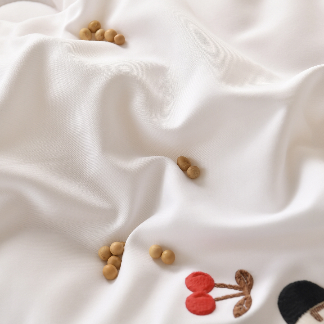 91家纺网 家纺一手货源 找家纺 （总）瑶瑶家居 2025新款立体毛巾绣七孔被大豆纤维被被子被芯