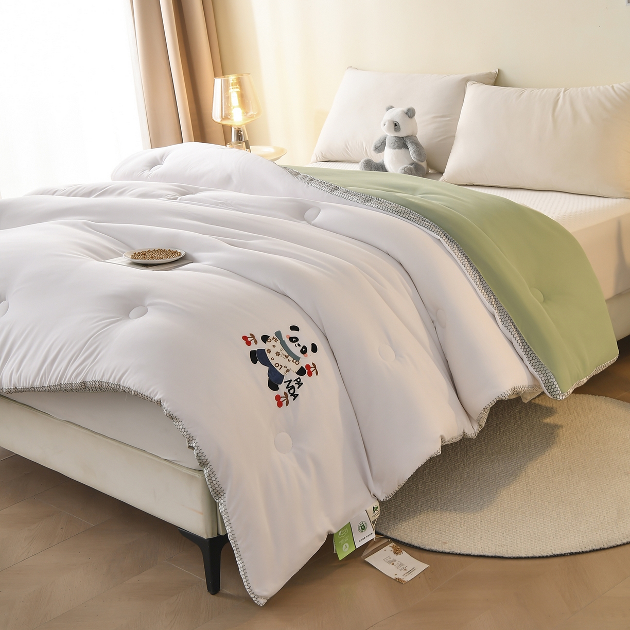 91家纺网 家纺一手货源 找家纺 瑶瑶家居 2025新款立体毛巾绣七孔被大豆纤维被被子被芯 立体极光白+果绿