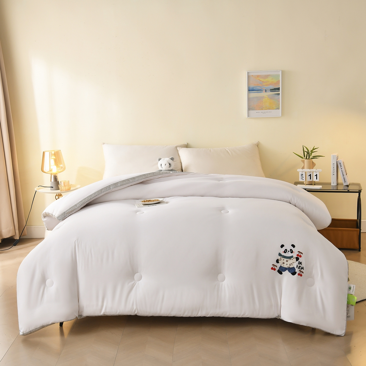 91家纺网 家纺一手货源 找家纺 瑶瑶家居 2025新款立体毛巾绣七孔被大豆纤维被被子被芯 立体极光白