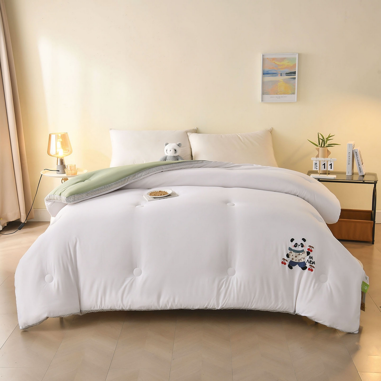 91家纺网 家纺一手货源 找家纺 瑶瑶家居 2025新款立体毛巾绣七孔被大豆纤维被被子被芯 立体极光白+果绿