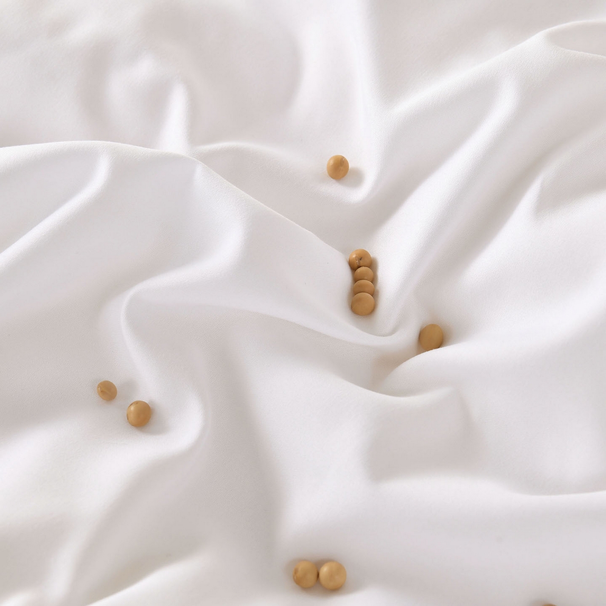 91家纺网 家纺一手货源 找家纺 瑶瑶家居 2025新款立体毛巾绣七孔被大豆纤维被被子被芯 立体极光白+浅灰