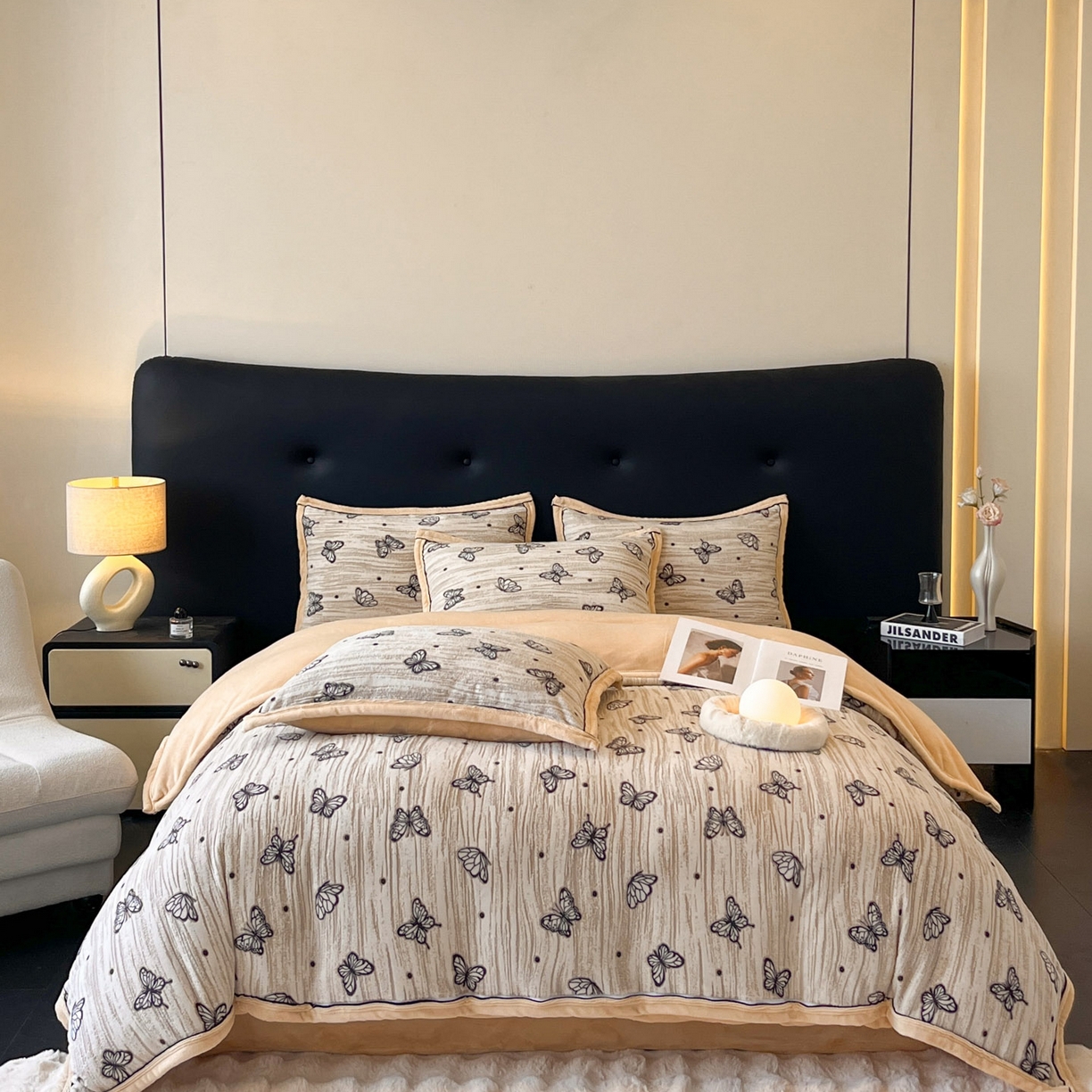 91家纺网 家纺一手货源 找家纺 金麦家纺 2025新款雕花牛奶绒工艺蝴蝶款四件套 蝴蝶-咖