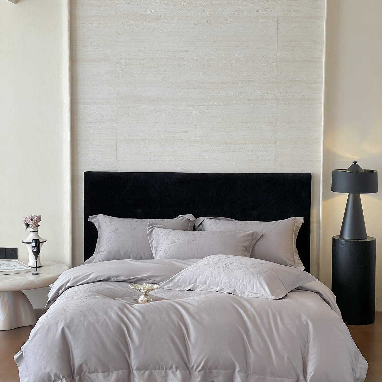 91家纺网 家纺一手货源 找家纺 栩裕纺织 2025新款长绒棉提花最新款单品四件套 陌上枝头-高级灰