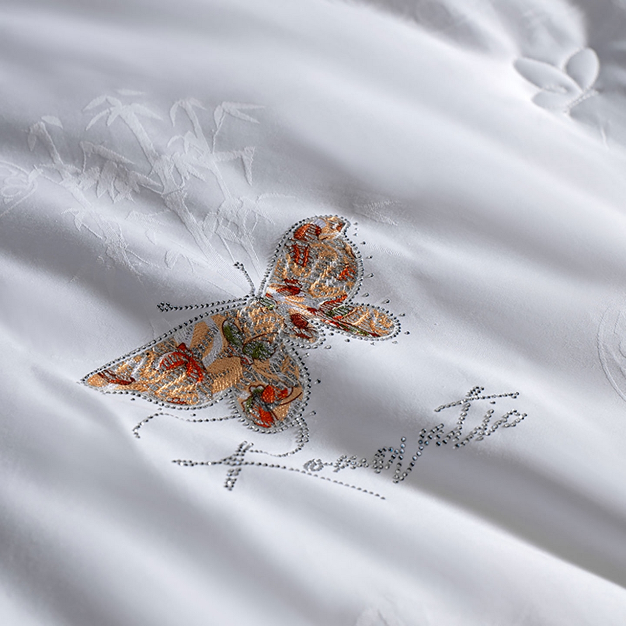 91家纺网 家纺一手货源 找家纺 薇玛仕 2025新款100支全棉纯棉大提花桑蚕丝被四季黄金蚕丝被子母被被子被芯蝶舞（特殊重量可以定做，联系客服。定制款不退不换） 蝶舞-本白