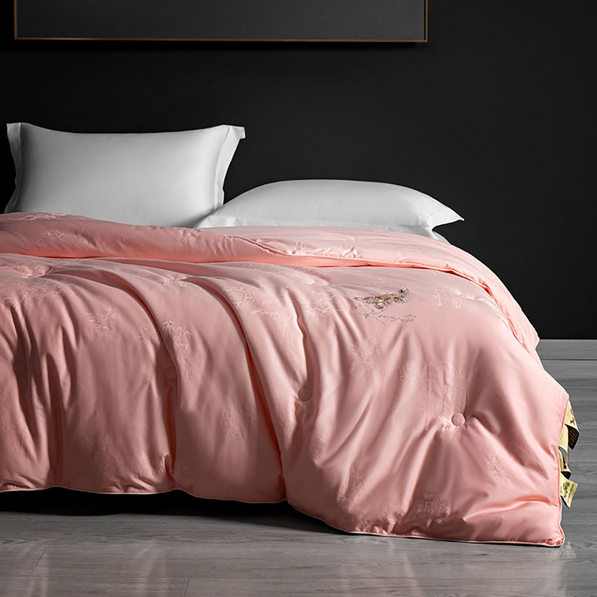 91家纺网 家纺一手货源 找家纺 薇玛仕 2025新款100支全棉纯棉大提花桑蚕丝被四季黄金蚕丝被子母被被子被芯蝶舞（特殊重量可以定做，联系客服。定制款不退不换） 蝶舞-粉玉