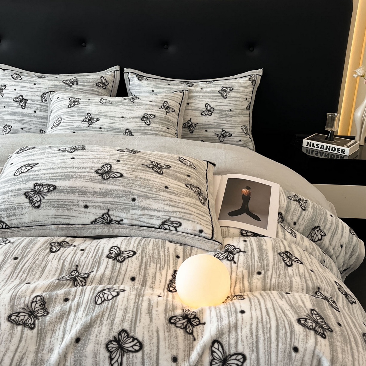 91家纺网 家纺一手货源 找家纺 金麦家纺 2025新款雕花牛奶绒工艺蝴蝶款四件套 蝴蝶-灰