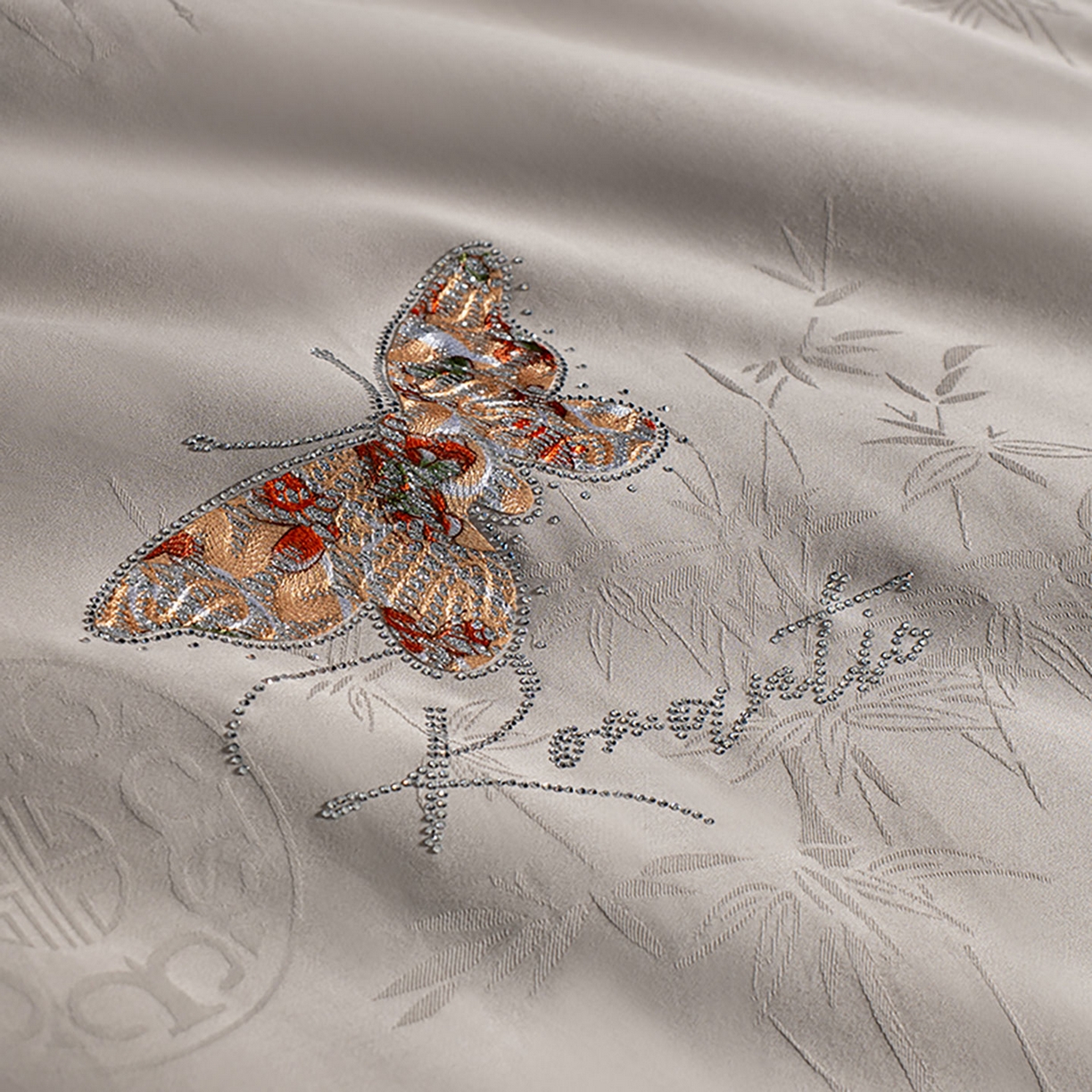 91家纺网 家纺一手货源 找家纺 薇玛仕 2025新款100支全棉纯棉大提花桑蚕丝被四季黄金蚕丝被子母被被子被芯蝶舞（特殊重量可以定做，联系客服。定制款不退不换） 蝶舞-雅灰