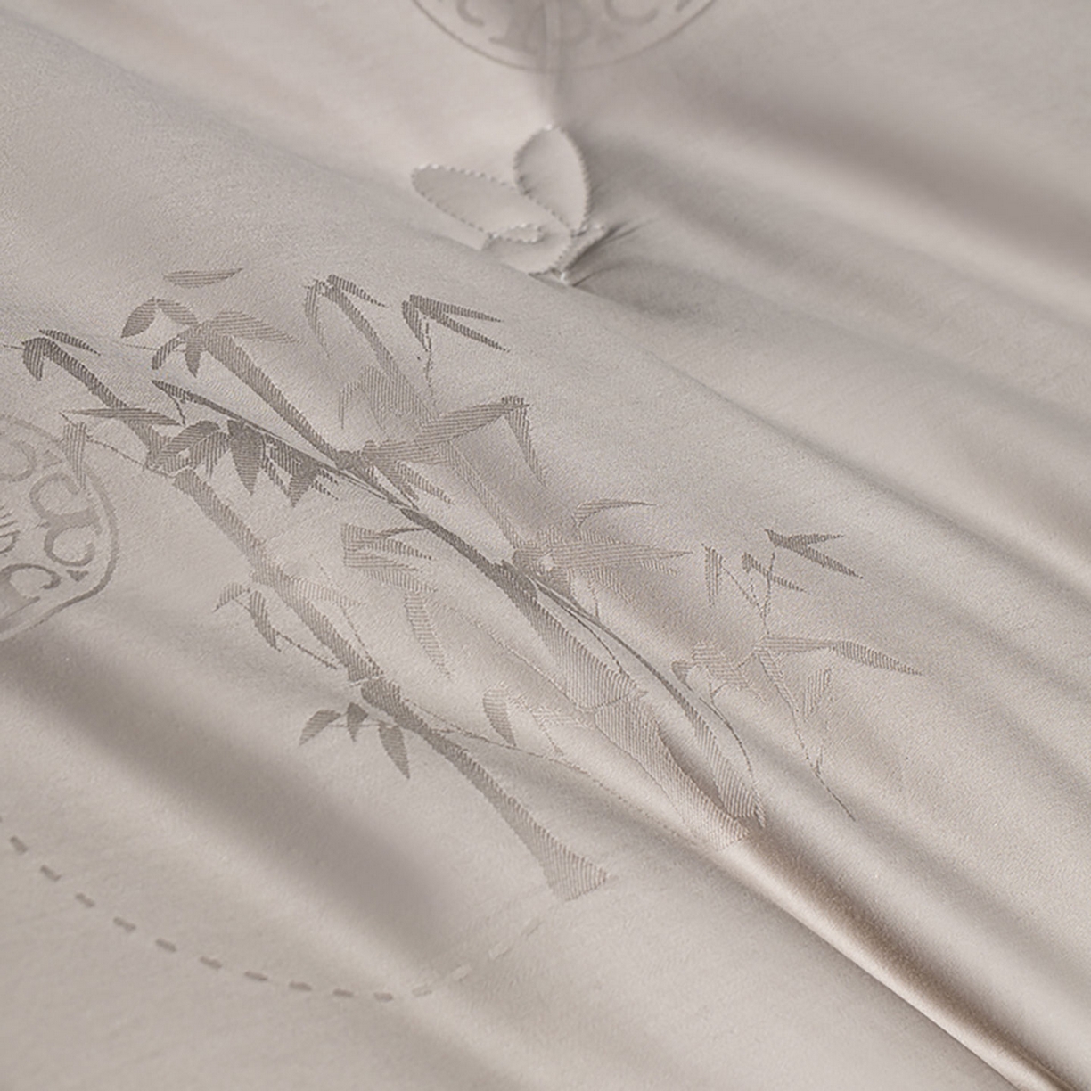 91家纺网 家纺一手货源 找家纺 薇玛仕 2025新款100支全棉纯棉大提花桑蚕丝被四季黄金蚕丝被子母被被子被芯蝶舞（特殊重量可以定做，联系客服。定制款不退不换） 蝶舞-雅灰