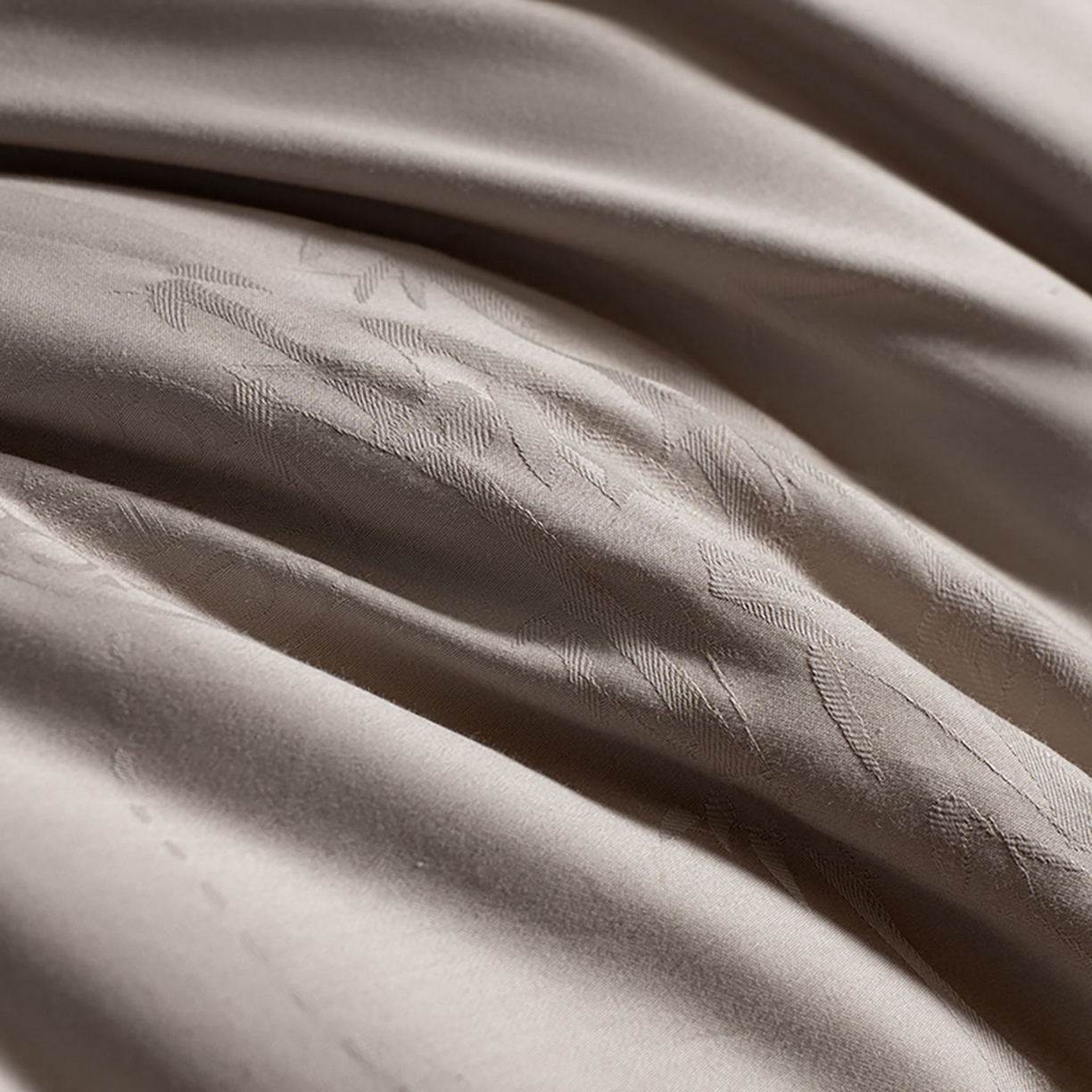 91家纺网 家纺一手货源 找家纺 薇玛仕 2025新款100支全棉纯棉大提花桑蚕丝被四季黄金蚕丝被子母被被子被芯蝶舞（特殊重量可以定做，联系客服。定制款不退不换） 蝶舞-雅灰