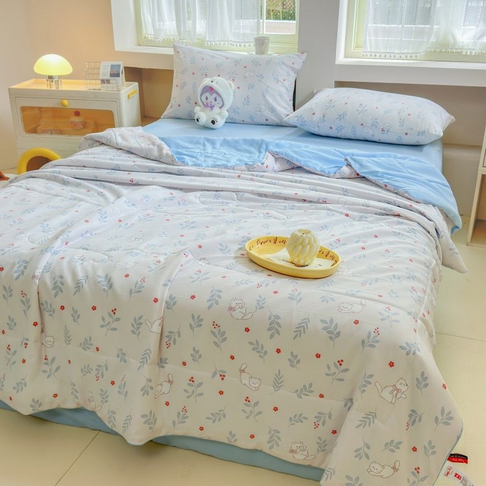 91家纺网 家纺一手货源 找家纺 梵克保罗 2025新款水洗糯糯棉卡通印花滚绳包边夏被 喵语