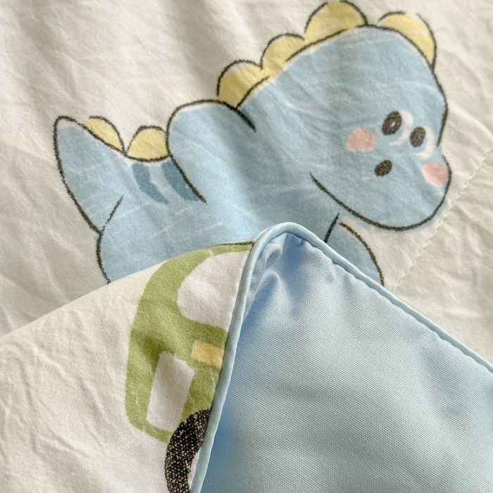 91家纺网 家纺一手货源 找家纺 梵克保罗 2025新款水洗糯糯棉卡通印花滚绳包边夏被 恐龙乐园