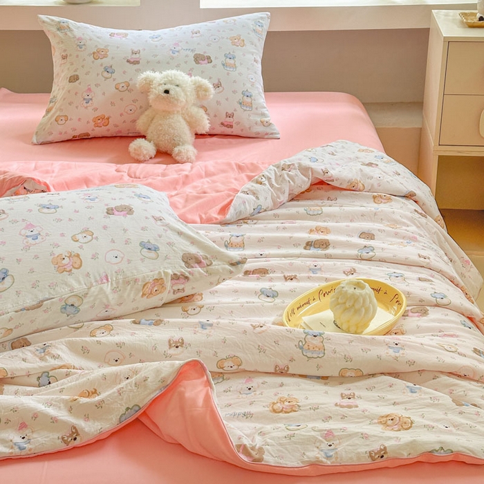 91家纺网 家纺一手货源 找家纺 梵克保罗 2025新款水洗糯糯棉卡通印花滚绳包边夏被 快乐小狗