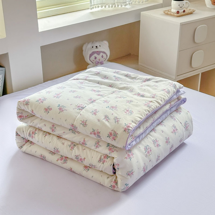 91家纺网 家纺一手货源 找家纺 梵克保罗 2025新款水洗糯糯棉卡通印花滚绳包边夏被 半秋风铃