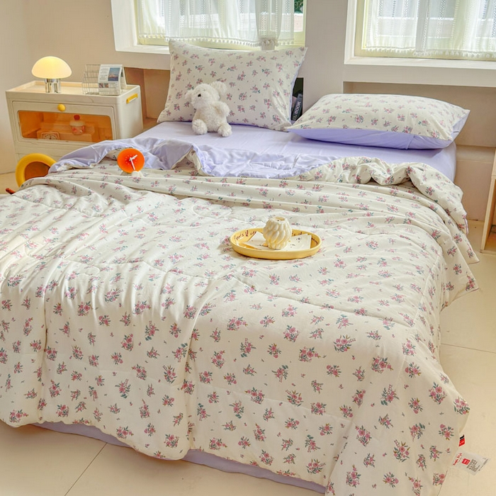 91家纺网 家纺一手货源 找家纺 梵克保罗 2025新款水洗糯糯棉卡通印花滚绳包边夏被 半秋风铃