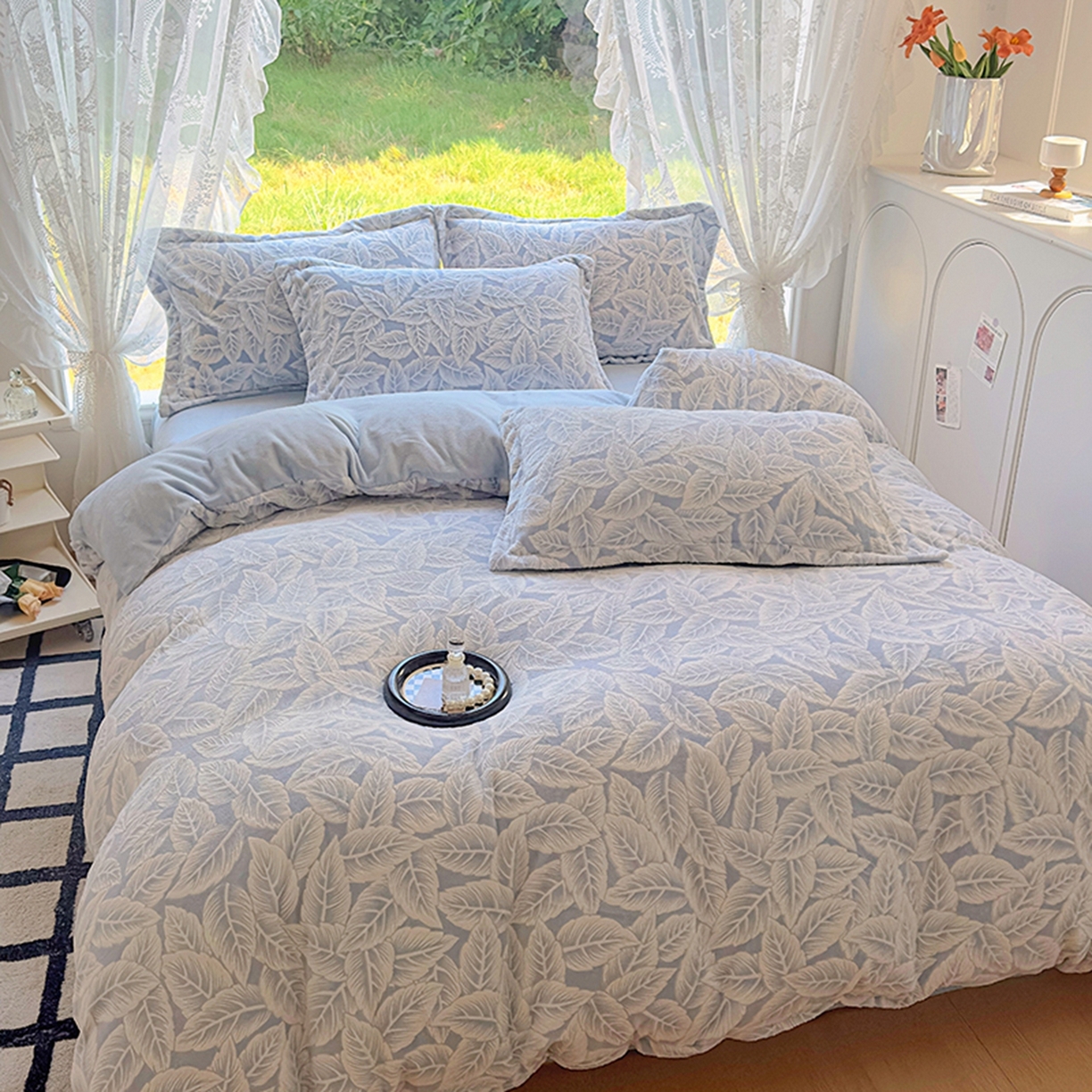 91家纺网 家纺一手货源 找家纺 昊川家纺 2025新款短毛绒牛奶绒立体雕花四件套 叶之恋-蓝