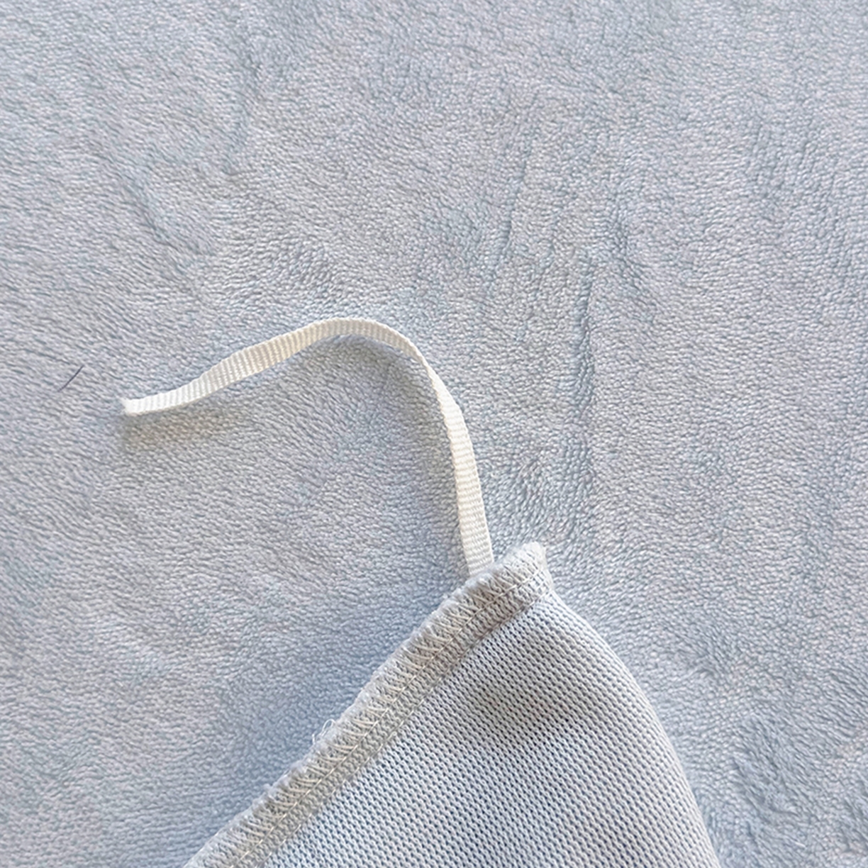 91家纺网 家纺一手货源 找家纺 昊川家纺 2025新款短毛绒牛奶绒立体雕花四件套 叶之恋-蓝