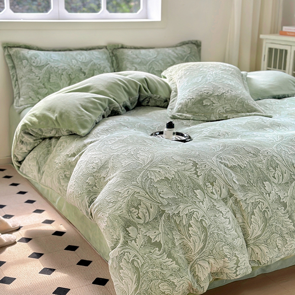 91家纺网 家纺一手货源 找家纺 昊川家纺 2025新款短毛绒牛奶绒立体雕花四件套 花影绿