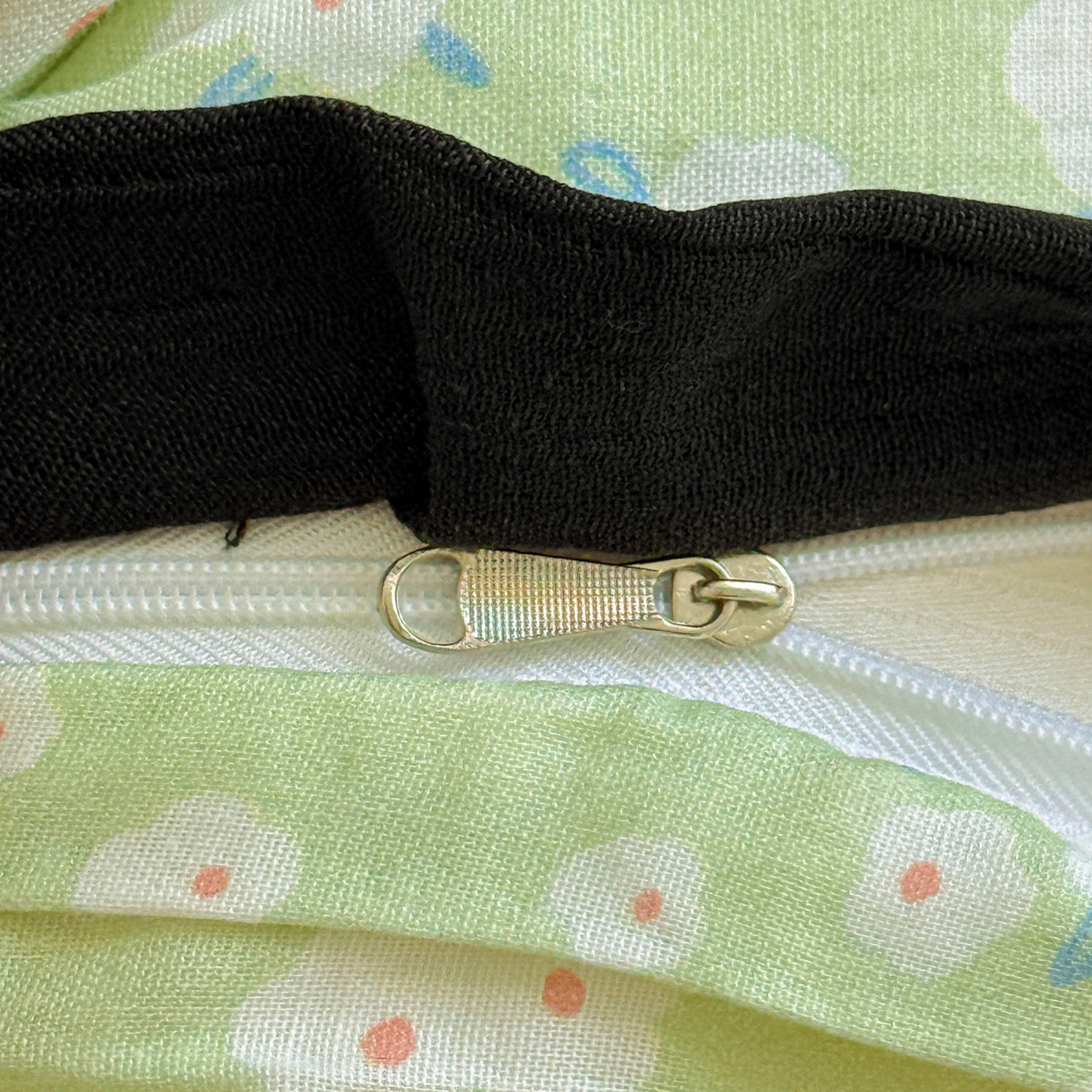 91家纺网 家纺一手货源 找家纺 喜颜 2025新款超柔水洗双层纱皱皱纱花边四件套 兔软软-绿