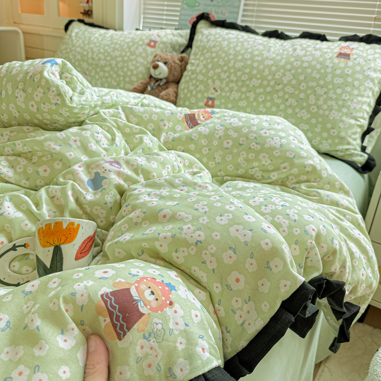 91家纺网 家纺一手货源 找家纺 喜颜 2025新款超柔水洗双层纱皱皱纱花边四件套 兔软软-绿