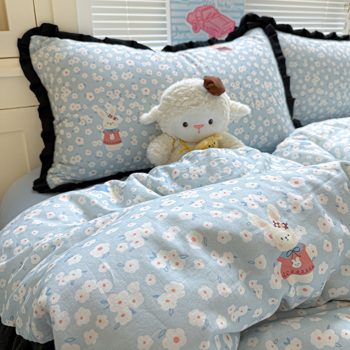 91家纺网 家纺一手货源 找家纺 喜颜 2025新款超柔水洗双层纱皱皱纱花边四件套 兔软软-蓝