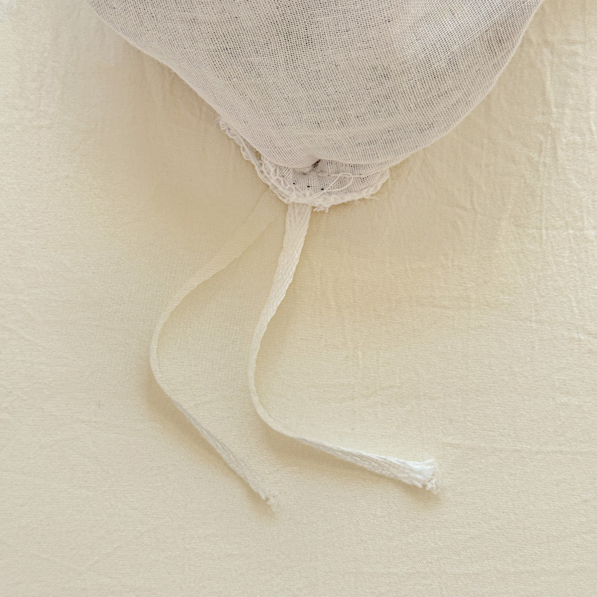 91家纺网 家纺一手货源 找家纺 喜颜 2025新款超柔水洗双层纱皱皱纱花边四件套 萌兔花园-紫