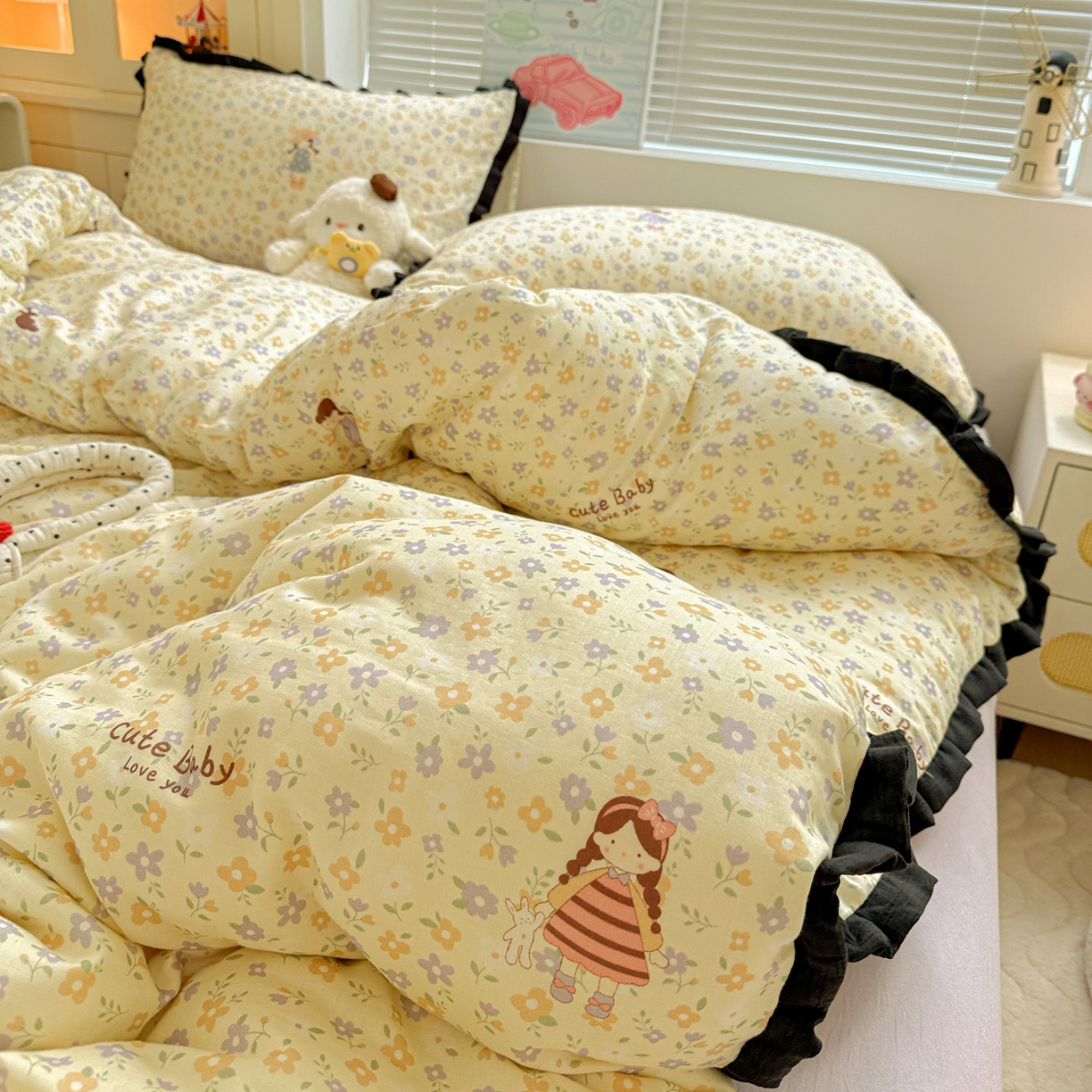 91家纺网 家纺一手货源 找家纺 喜颜 2025新款超柔水洗双层纱皱皱纱花边四件套 春日女孩