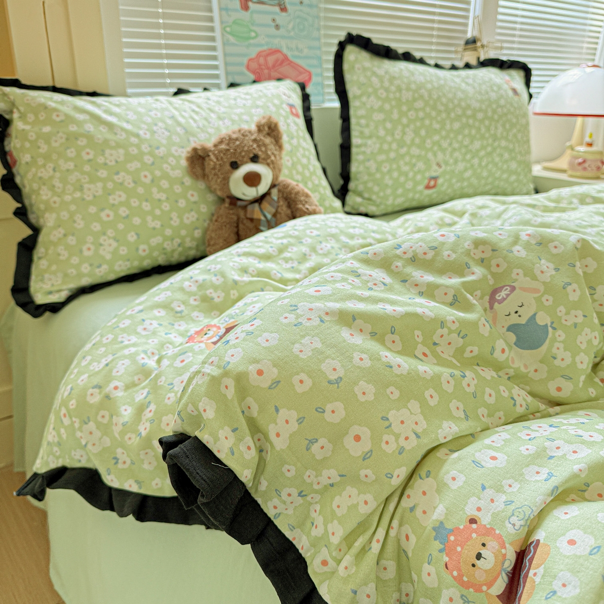 91家纺网 家纺一手货源 找家纺 喜颜 2025新款超柔水洗双层纱皱皱纱花边四件套 兔软软-绿