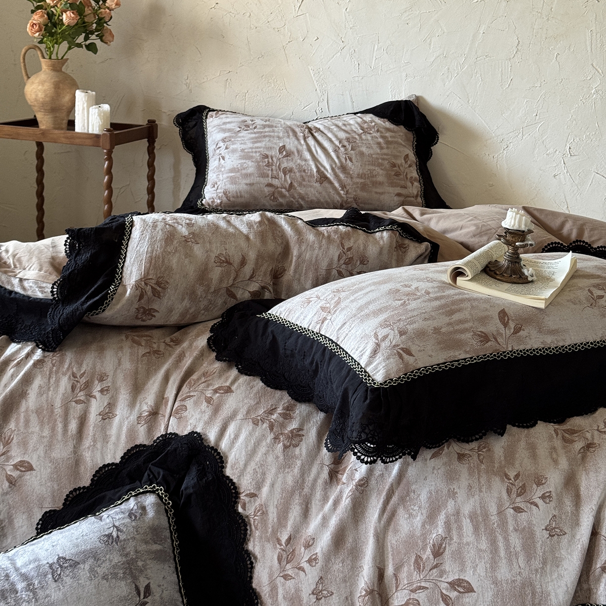 91家纺网 家纺一手货源 找家纺 淑女公社家纺 2025秋冬新款60支大提花全棉磨毛四件套-花语漫漫 花语漫漫-棕