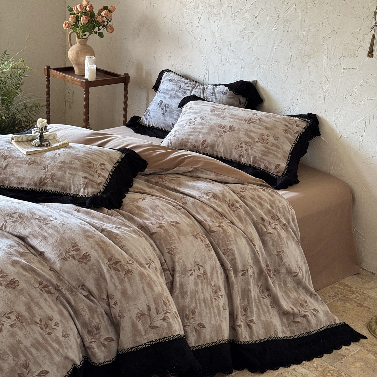 91家纺网 家纺一手货源 找家纺 淑女公社家纺 2025秋冬新款60支大提花全棉磨毛四件套-花语漫漫 花语漫漫-棕