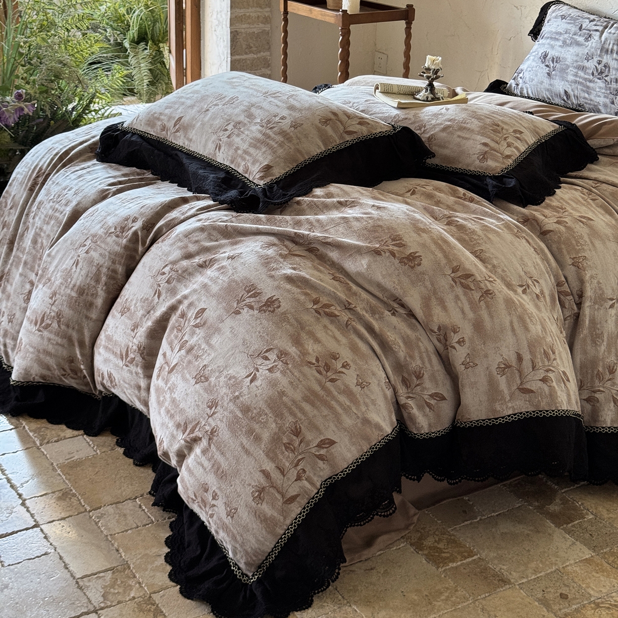 91家纺网 家纺一手货源 找家纺 淑女公社家纺 2025秋冬新款60支大提花全棉磨毛四件套-花语漫漫 花语漫漫-棕