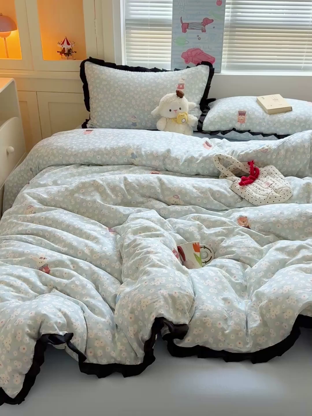 91家纺网 家纺一手货源 找家纺 喜颜 2025新款超柔水洗双层纱皱皱纱花边四件套 兔软软-蓝