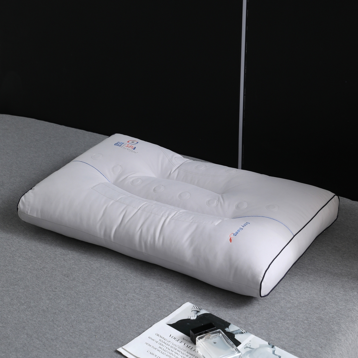 91家纺网 家纺一手货源 找家纺 大熊枕芯 2025新款磁石spa护颈定型枕成人枕头枕芯 灰色