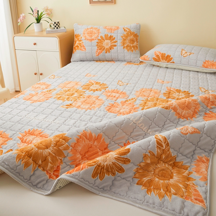 91家纺网 家纺一手货源 找家纺 柏薇 2025新款全消光牛奶绒床垫可水洗机洗床护垫 向日葵