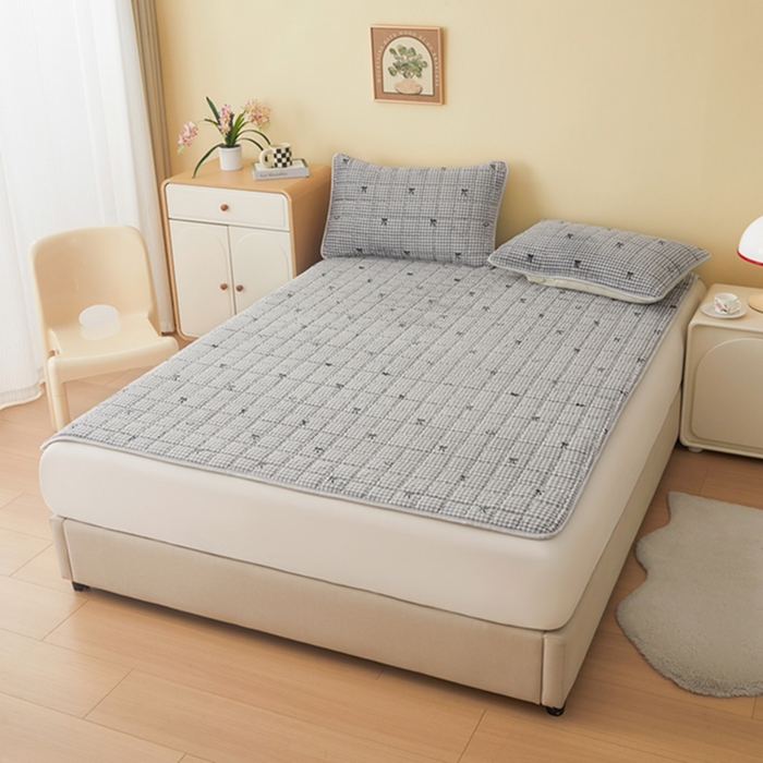 91家纺网 家纺一手货源 找家纺 （总）柏薇 2025新款全消光牛奶绒床垫可水洗机洗床护垫