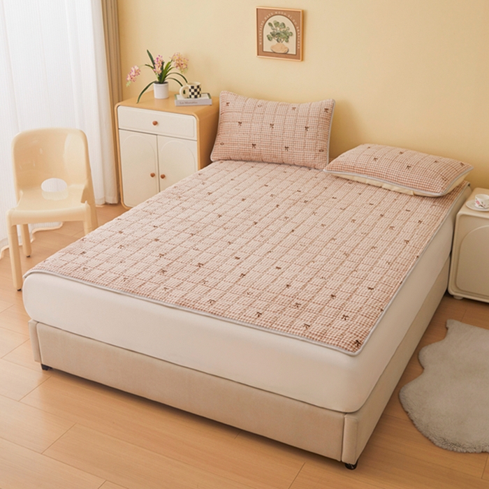 91家纺网 家纺一手货源 找家纺 （总）柏薇 2025新款全消光牛奶绒床垫可水洗机洗床护垫