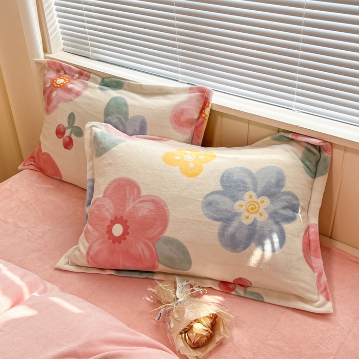 91家纺网 家纺一手货源 找家纺 慕尚家纺 2025新款高克重田园花卉类加厚牛奶绒3.5kg四件套 菲娜