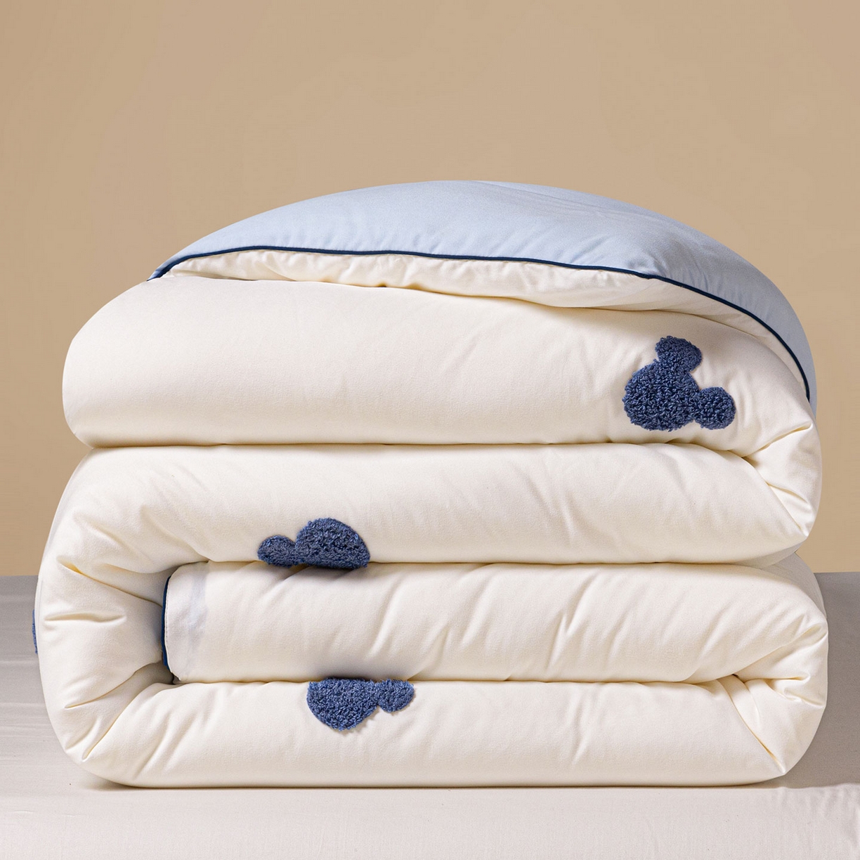 91家纺网 家纺一手货源 找家纺 一加一 2025新款中科院抗菌毛巾刺绣大豆被被子被芯-米奇 米奇-白＋蓝