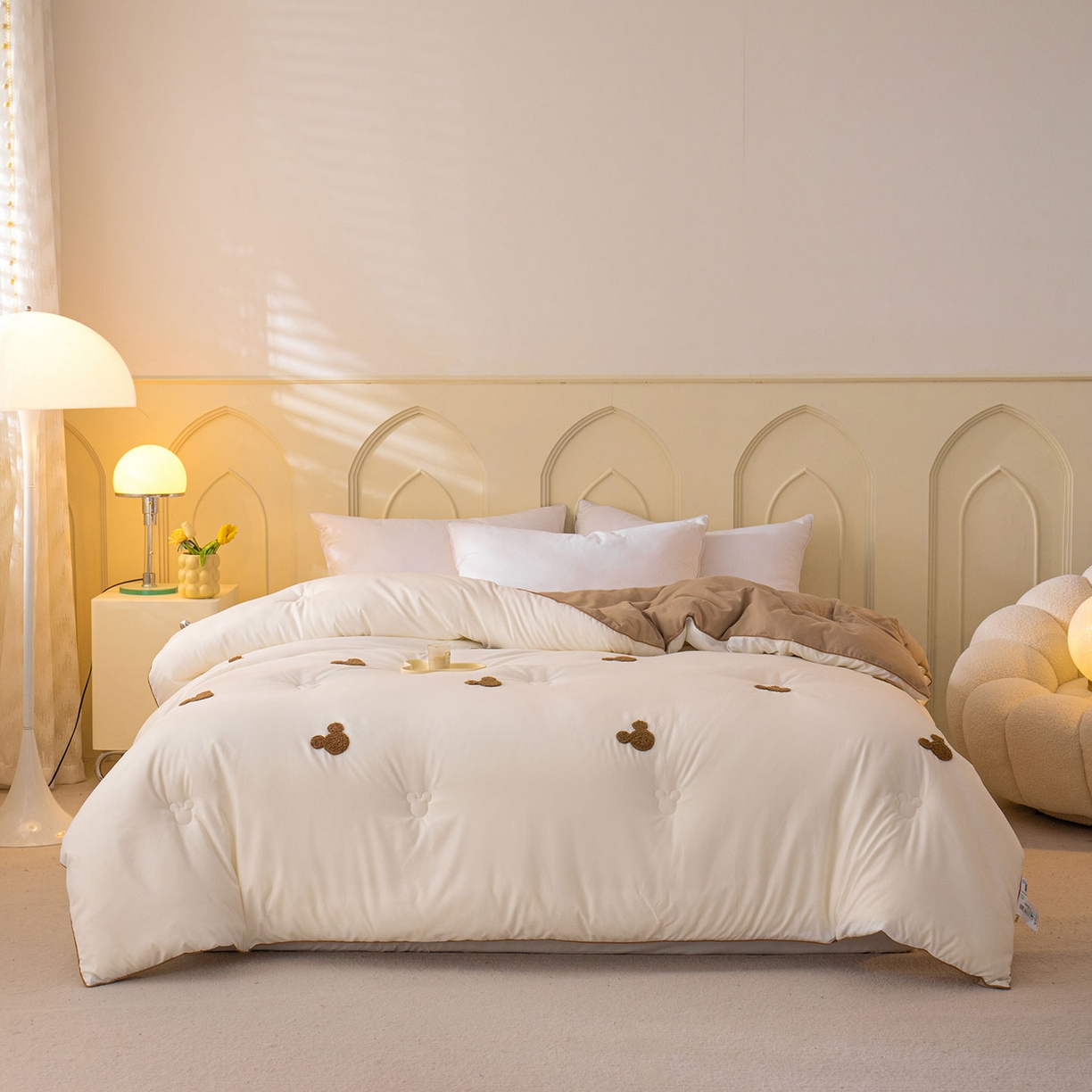 91家纺网 家纺一手货源 找家纺 一加一 2025新款中科院抗菌毛巾刺绣大豆被被子被芯-米奇 米奇-白＋咖