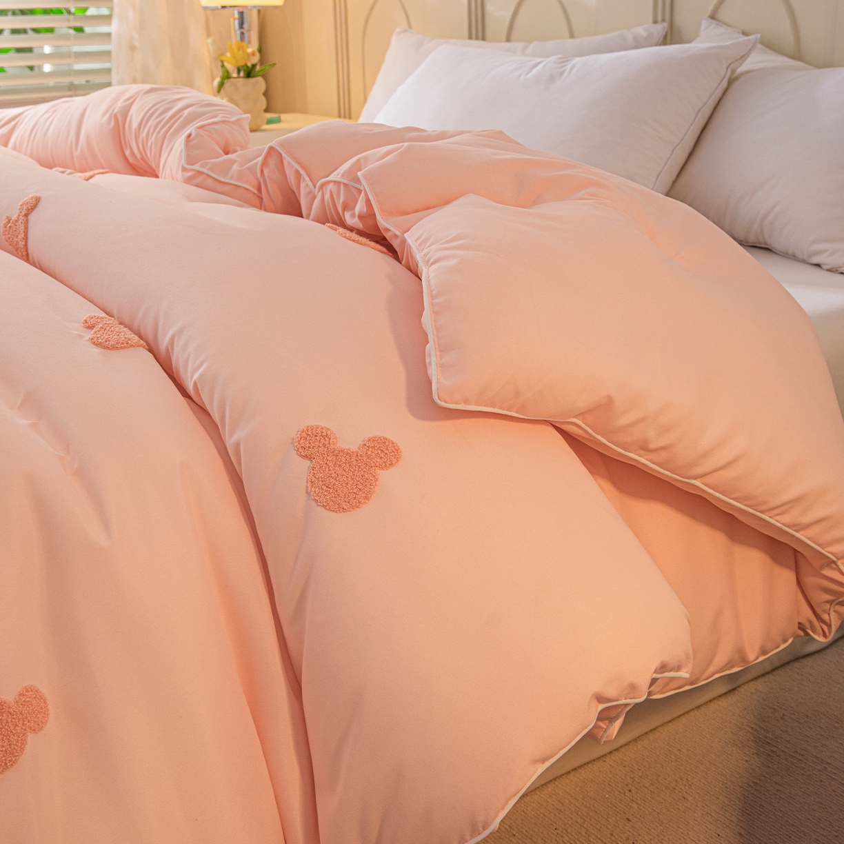 91家纺网 家纺一手货源 找家纺 一加一 2025新款中科院抗菌毛巾刺绣大豆被被子被芯-米奇 米奇-粉