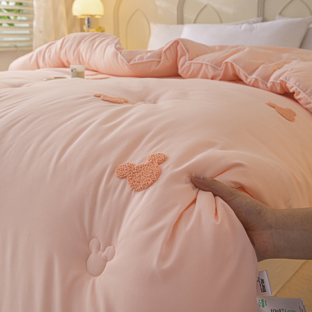 91家纺网 家纺一手货源 找家纺 一加一 2025新款中科院抗菌毛巾刺绣大豆被被子被芯-米奇 米奇-粉