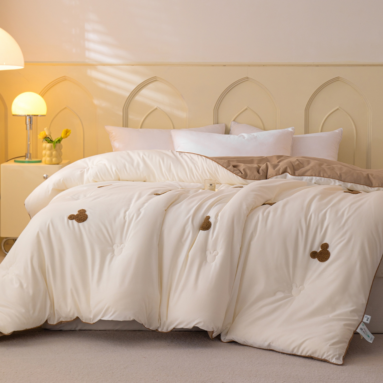 91家纺网 家纺一手货源 找家纺 一加一 2025新款中科院抗菌毛巾刺绣大豆被被子被芯-米奇 米奇-白＋咖