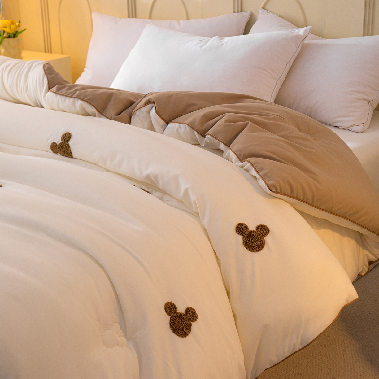 91家纺网 家纺一手货源 找家纺 一加一 2025新款中科院抗菌毛巾刺绣大豆被被子被芯-米奇 米奇-白＋咖