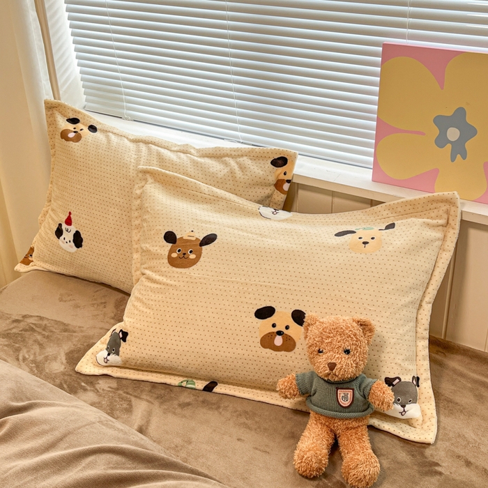 91家纺网 家纺一手货源 找家纺 慕尚家纺 2025新款高克重田园花卉类加厚牛奶绒3.5kg四件套 开心狗