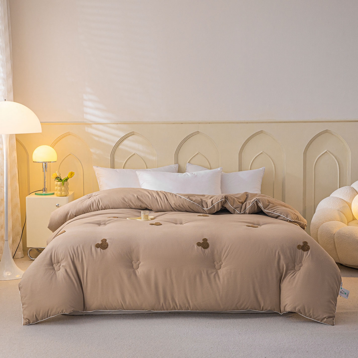 91家纺网 家纺一手货源 找家纺 一加一 2025新款中科院抗菌毛巾刺绣大豆被被子被芯-米奇 米奇-咖